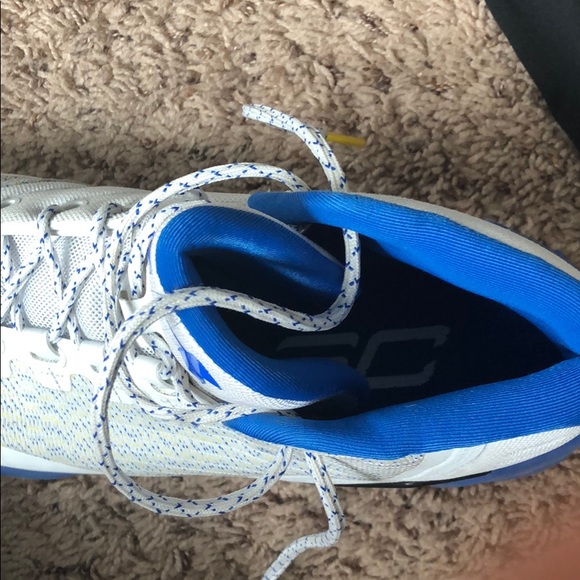 Curry 3 - Picture 3 of 3